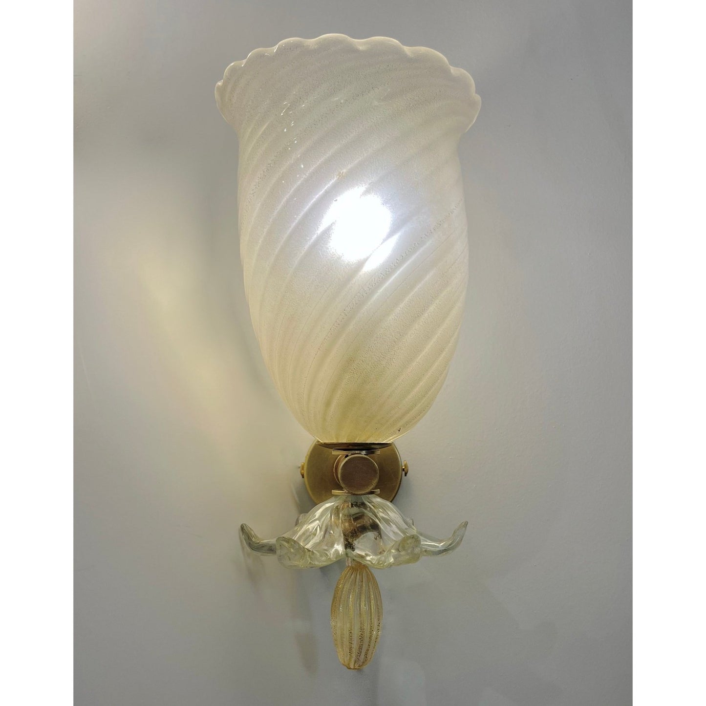 1960 Seguso Italian Art Deco Design Crystal Gold Murano Glass Brass Bowl Sconces