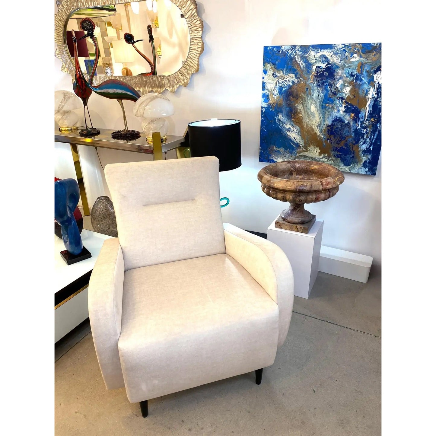 1960 Neoclassical Italian Carved Pink Red Marble Big Tazza Bowl with White Veins