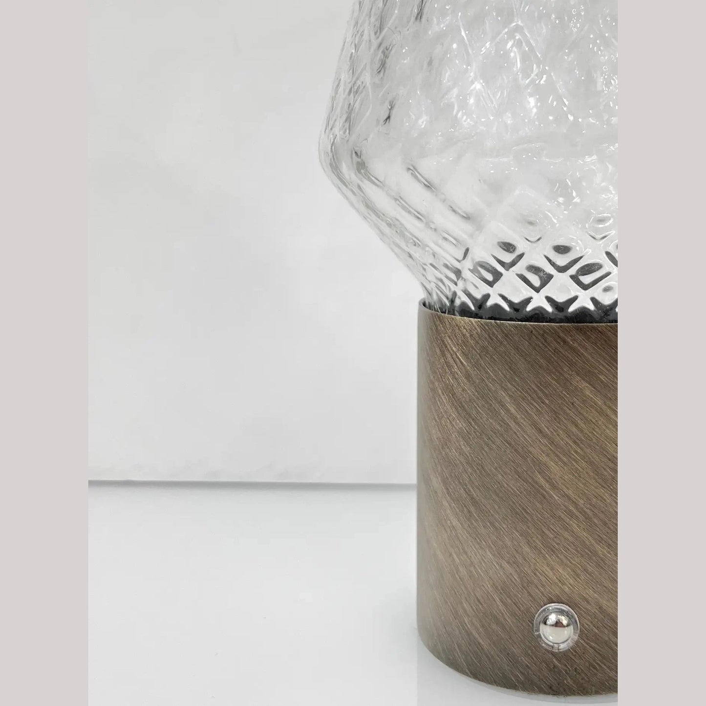 Italian Wireless Bronze Satin Brass Crystal Glass Portable Cone Table Lamp/Vase