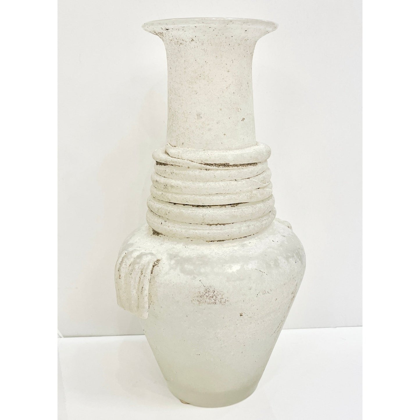 Cenedese 1950s Mid-Century Modern Italian White Scavo Murano Glass Round Vase