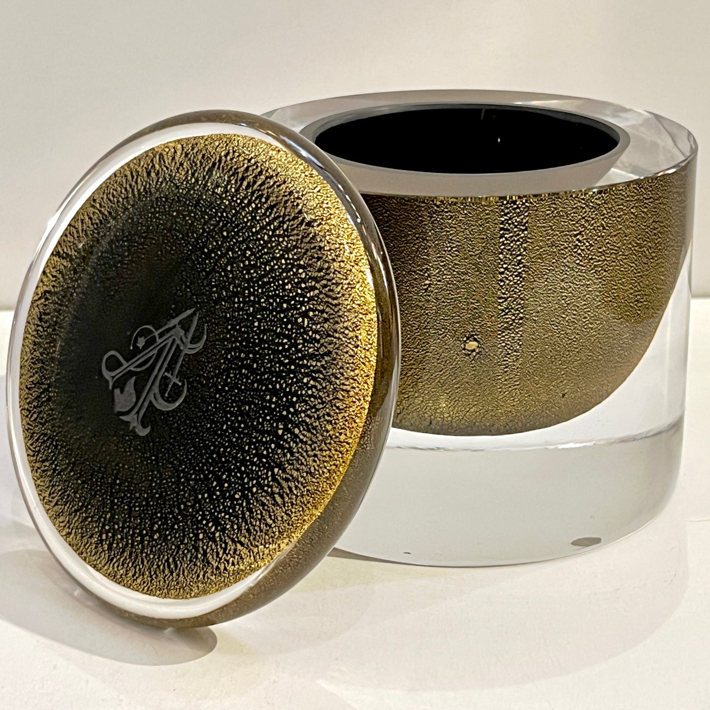1980 Italian Crystal & Black Murano Glass Round Box Worked with 24Kt Gold Dust
