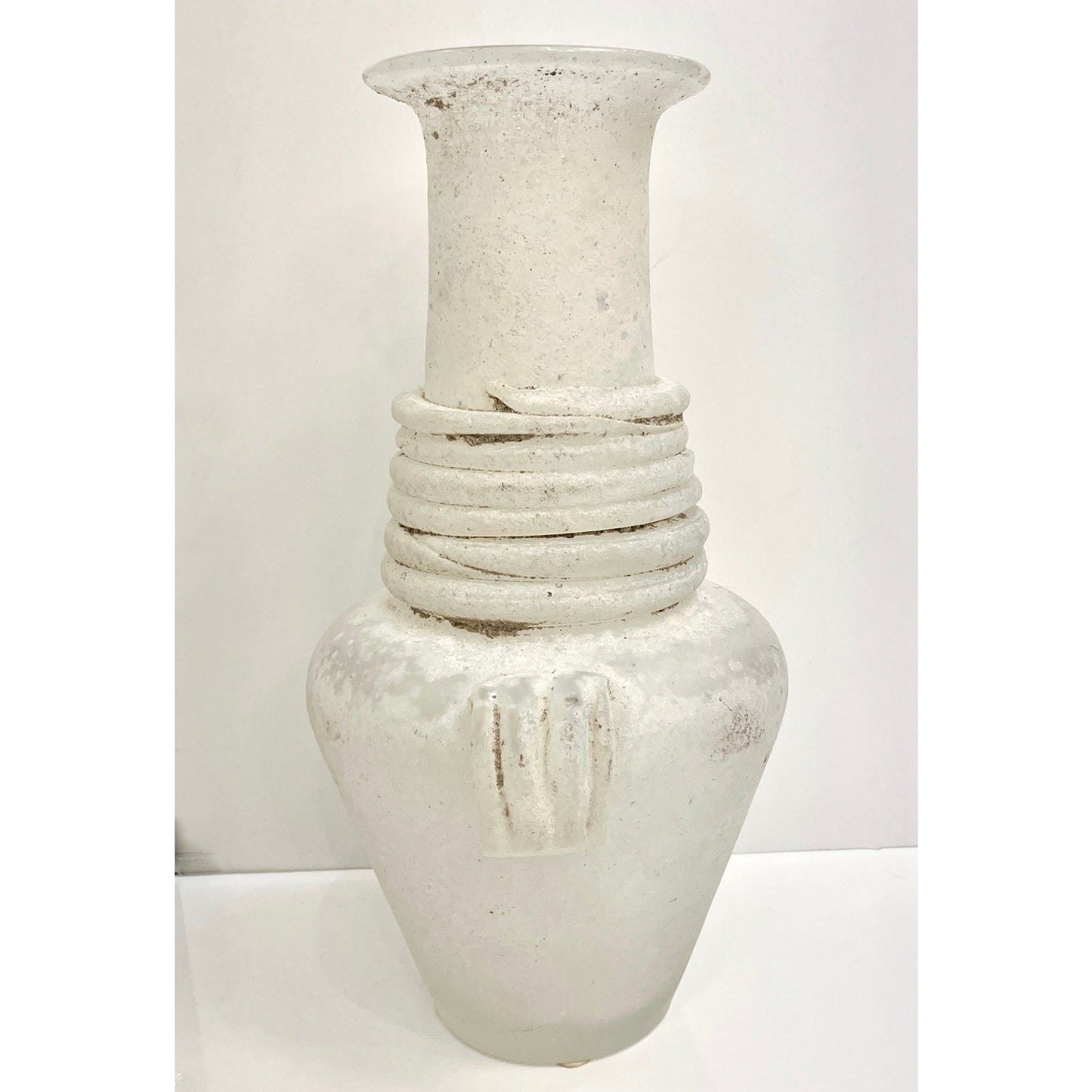 Cenedese 1950s Mid-Century Modern Italian White Scavo Murano Glass Round Vase