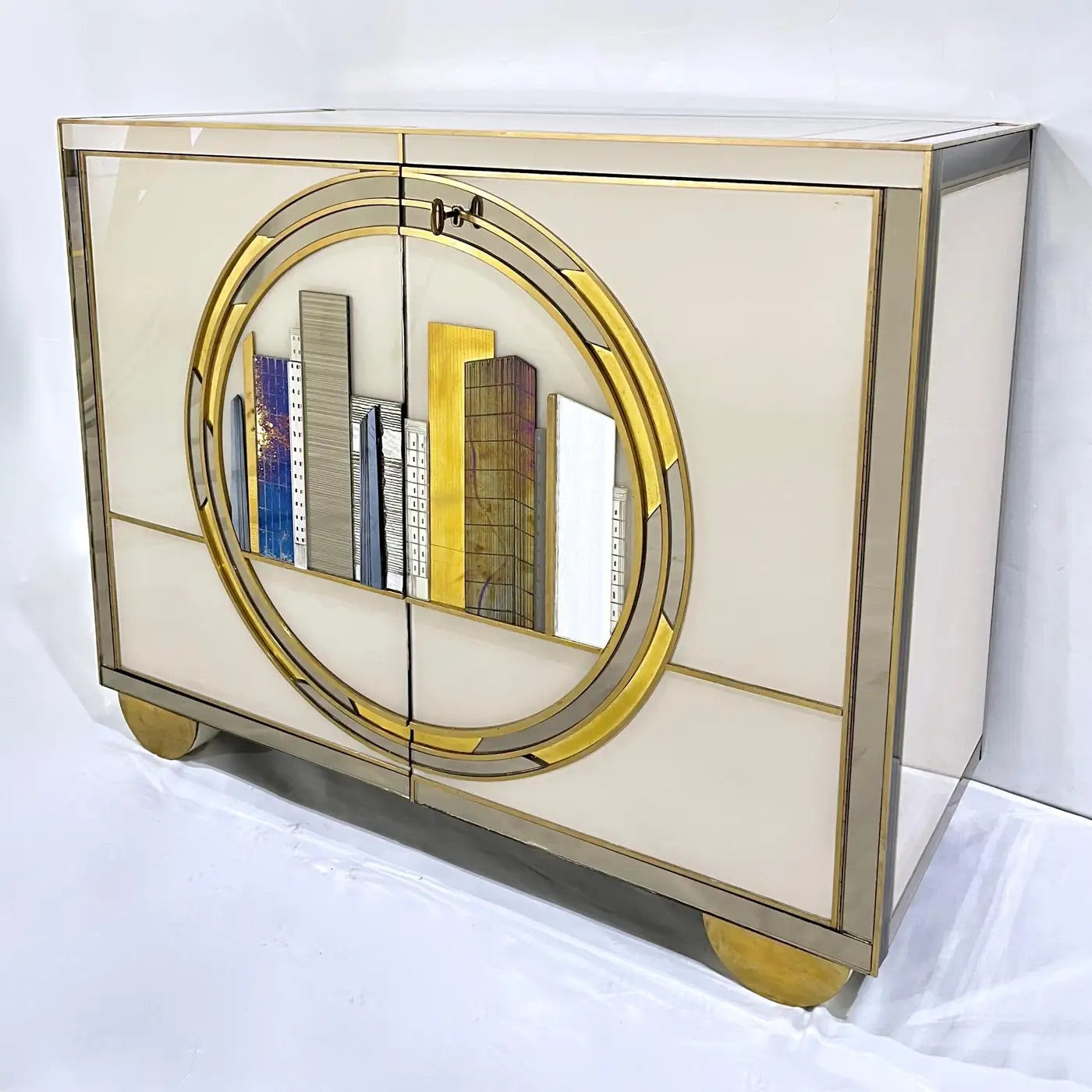 Italian Bespoke Modern Ivory Cabinets with Grey Gold White New York City Outline