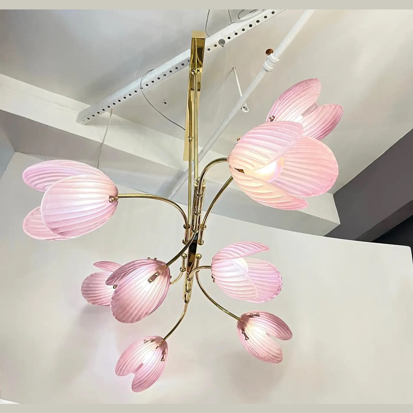 Modern Italian Pink Murano Glass Tulip Flower 8 Branch Airy Brass Chandelier