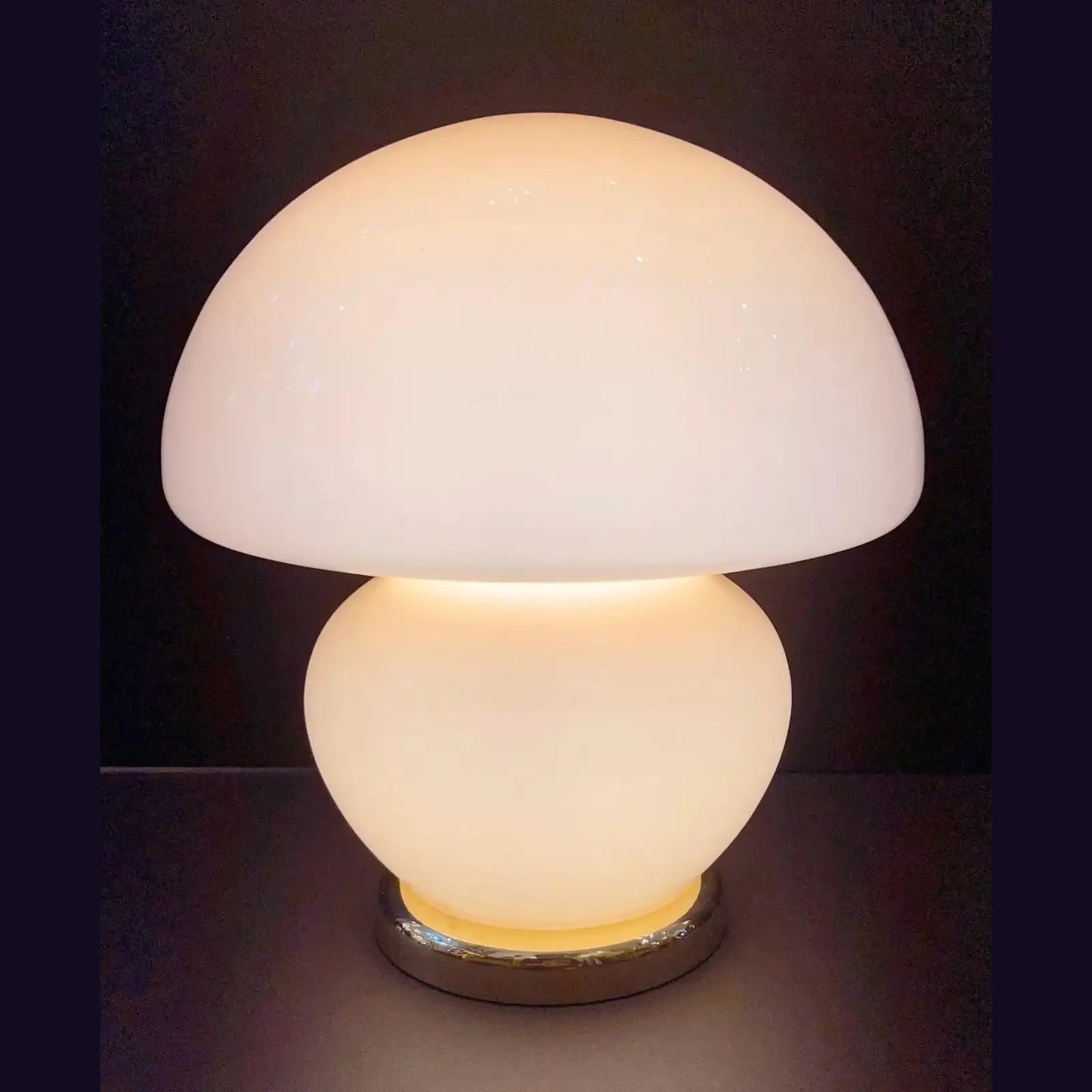 1970s Vintage Italian Pair of Blush Pink Murano Glass and Brass Mushroom Lamps