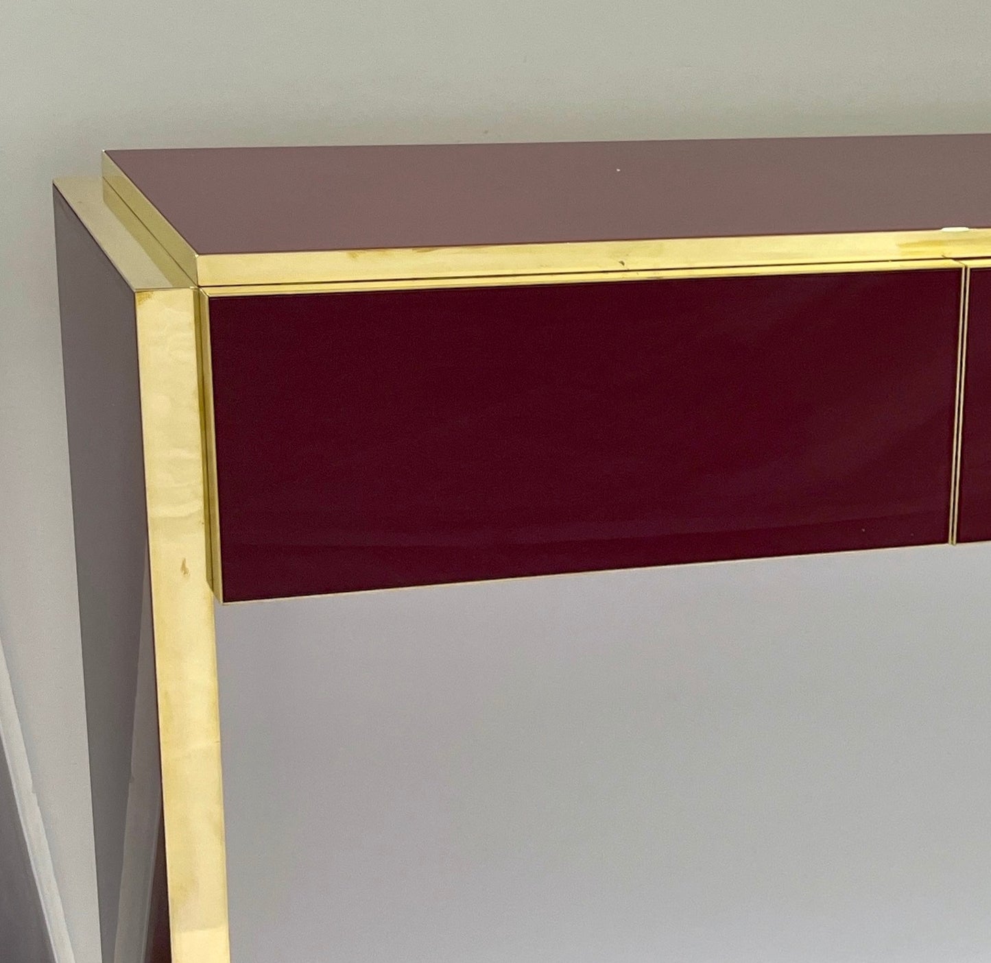 Bespoke Italian 4 Drawers Burgundy Wine & Brass Console Long Table/Sideboard