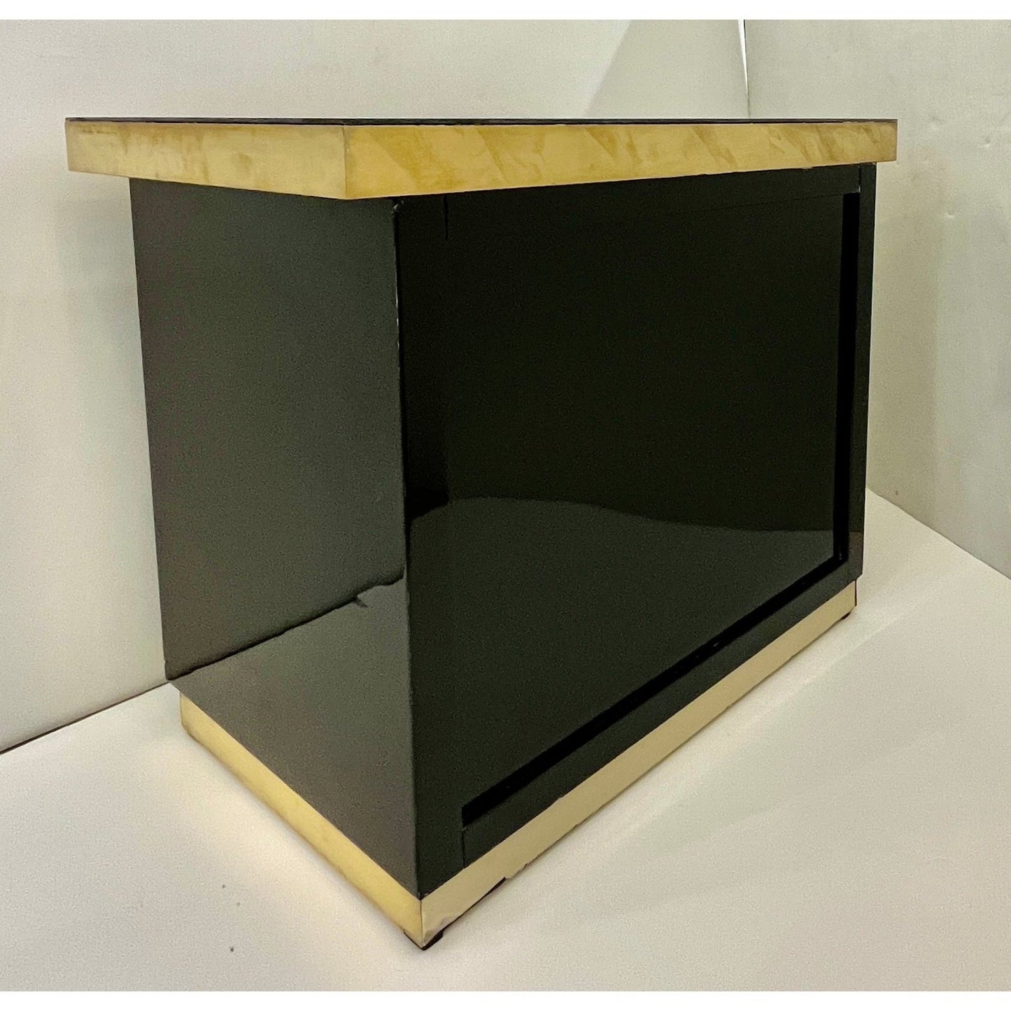 1970 Italian Vintage Brass Black Lacquer 3-Drawer Pair of NightStands/Sidetables