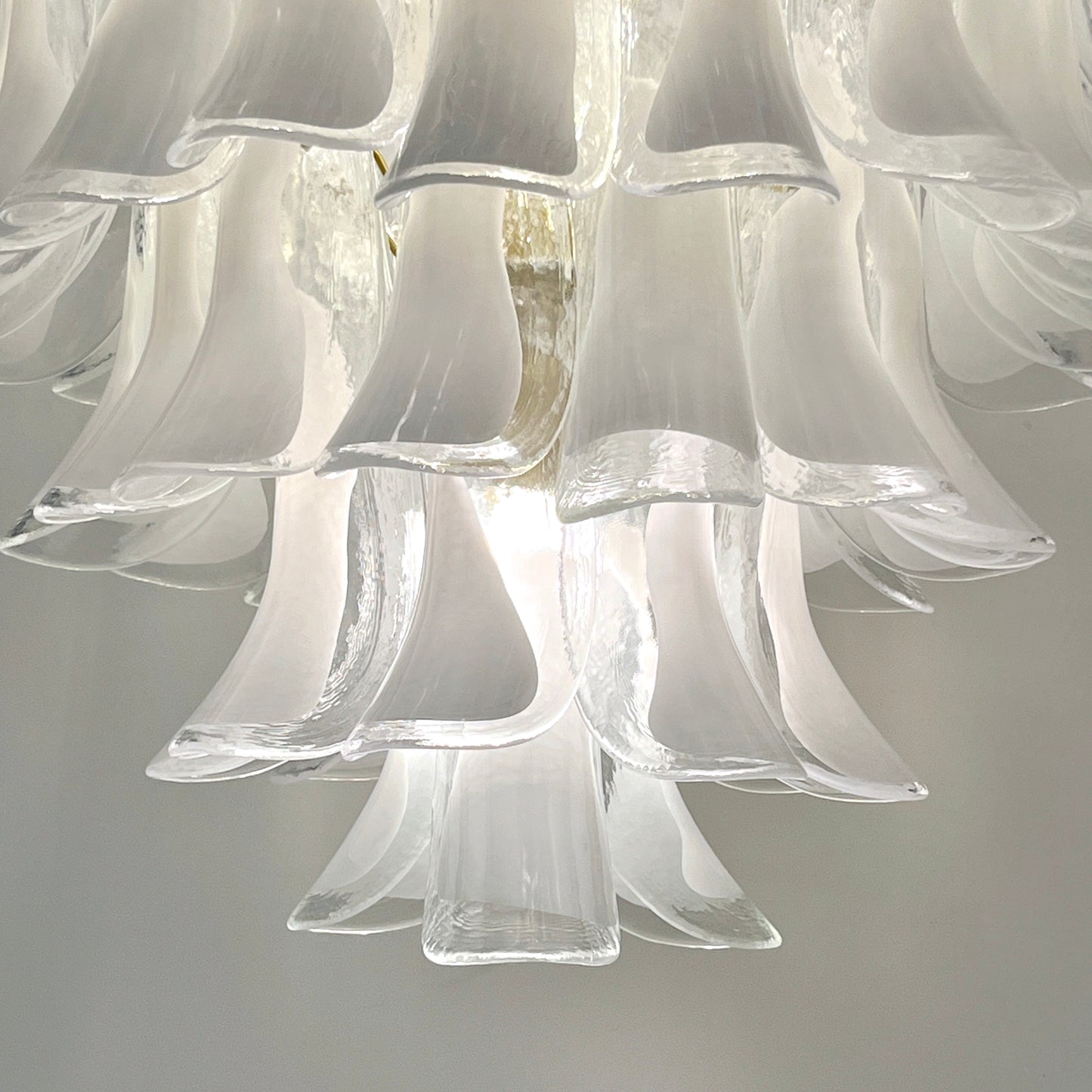 Italian Modern White and Crystal Clear Saddle Leaf Murano Glass Gold Chandelier