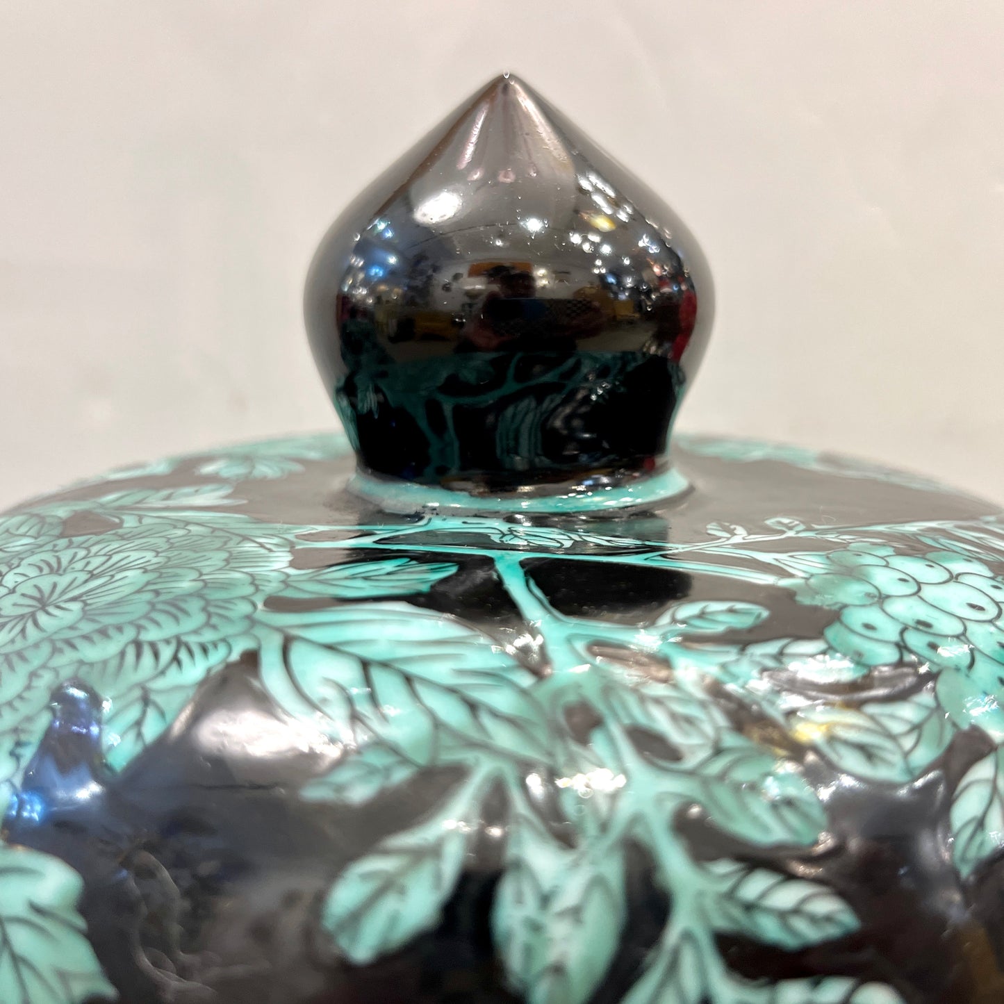 Mid-20th Century Chinese Export Black Green Tall Baluster Ginger Jar with Cover
