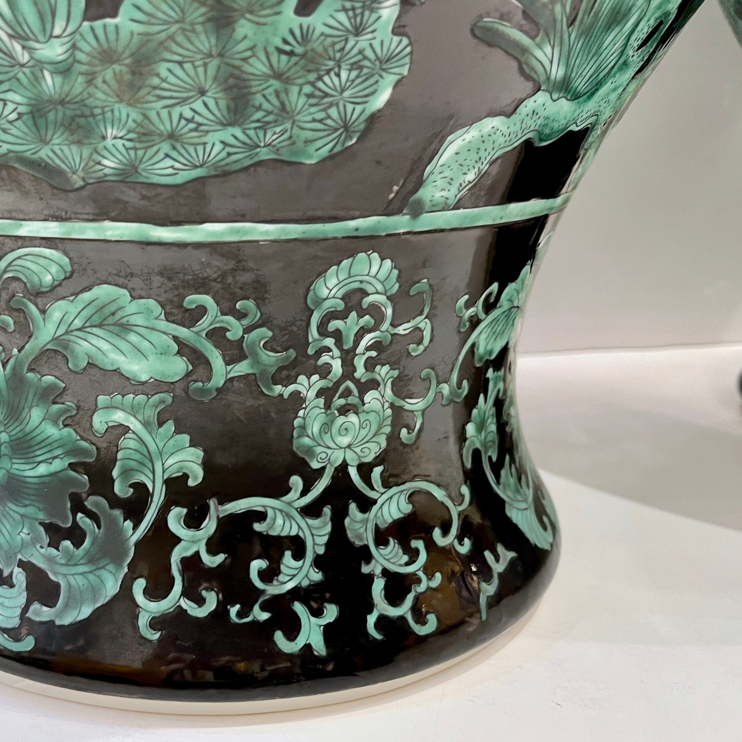Mid-20th Century Chinese Export Black Green Tall Baluster Ginger Jar with Cover