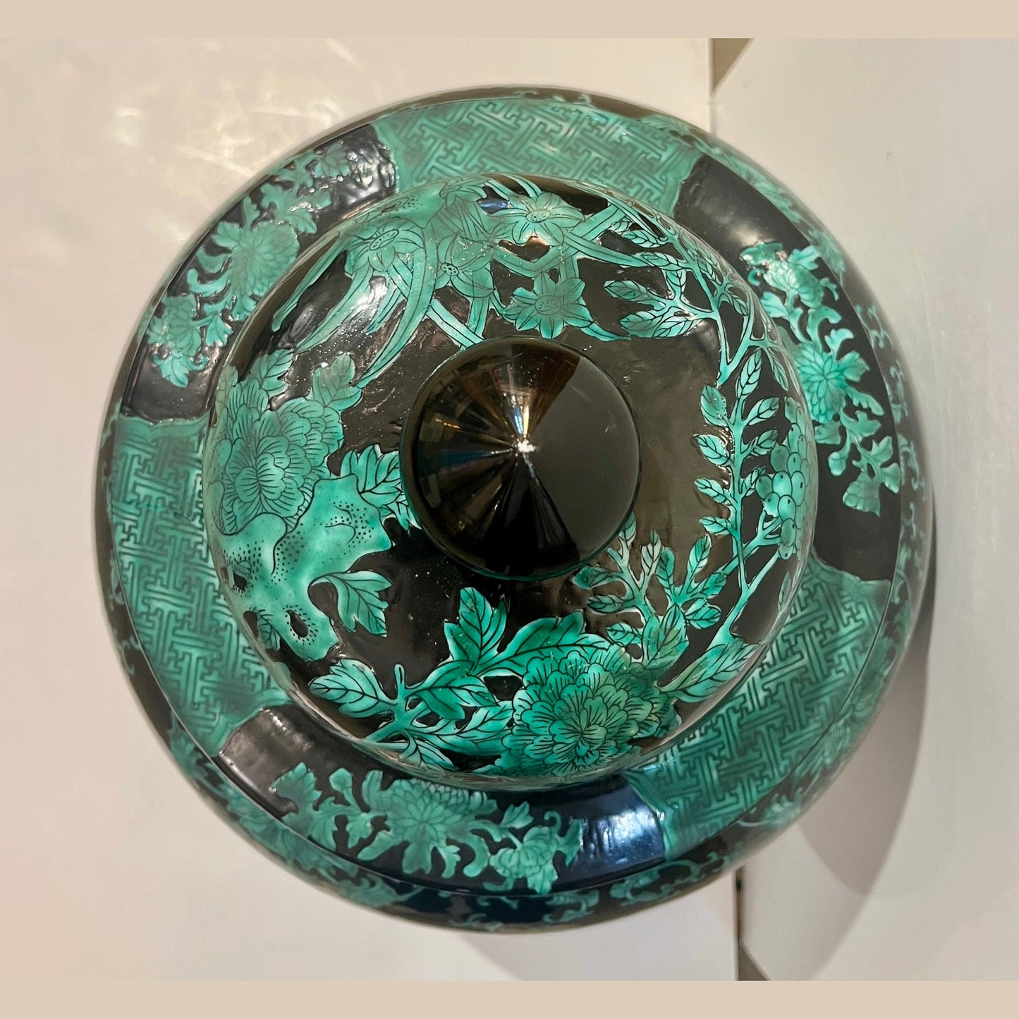 Mid-20th Century Chinese Export Black Green Tall Baluster Ginger Jar with Cover
