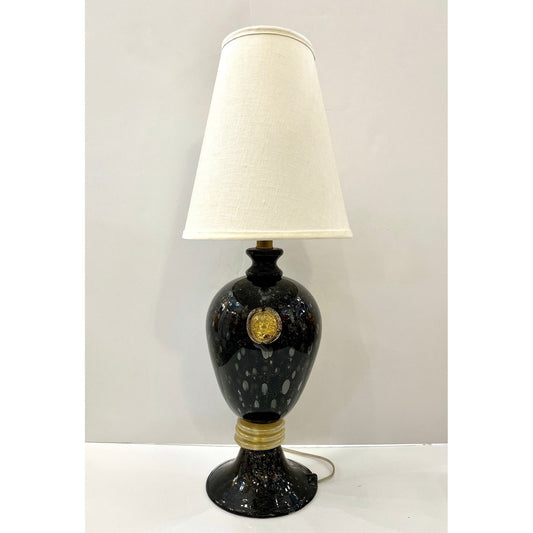 Seguso 1960s Italian Pair of Vintage Black and Gold Murano Glass Urn Shape Lamps