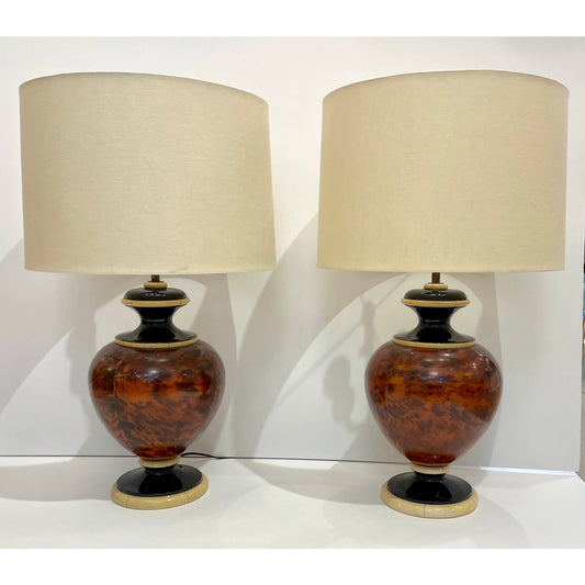 1960s Italian Vintage Pair of Veneered Walnut Black Cream Lacquer Table Lamps