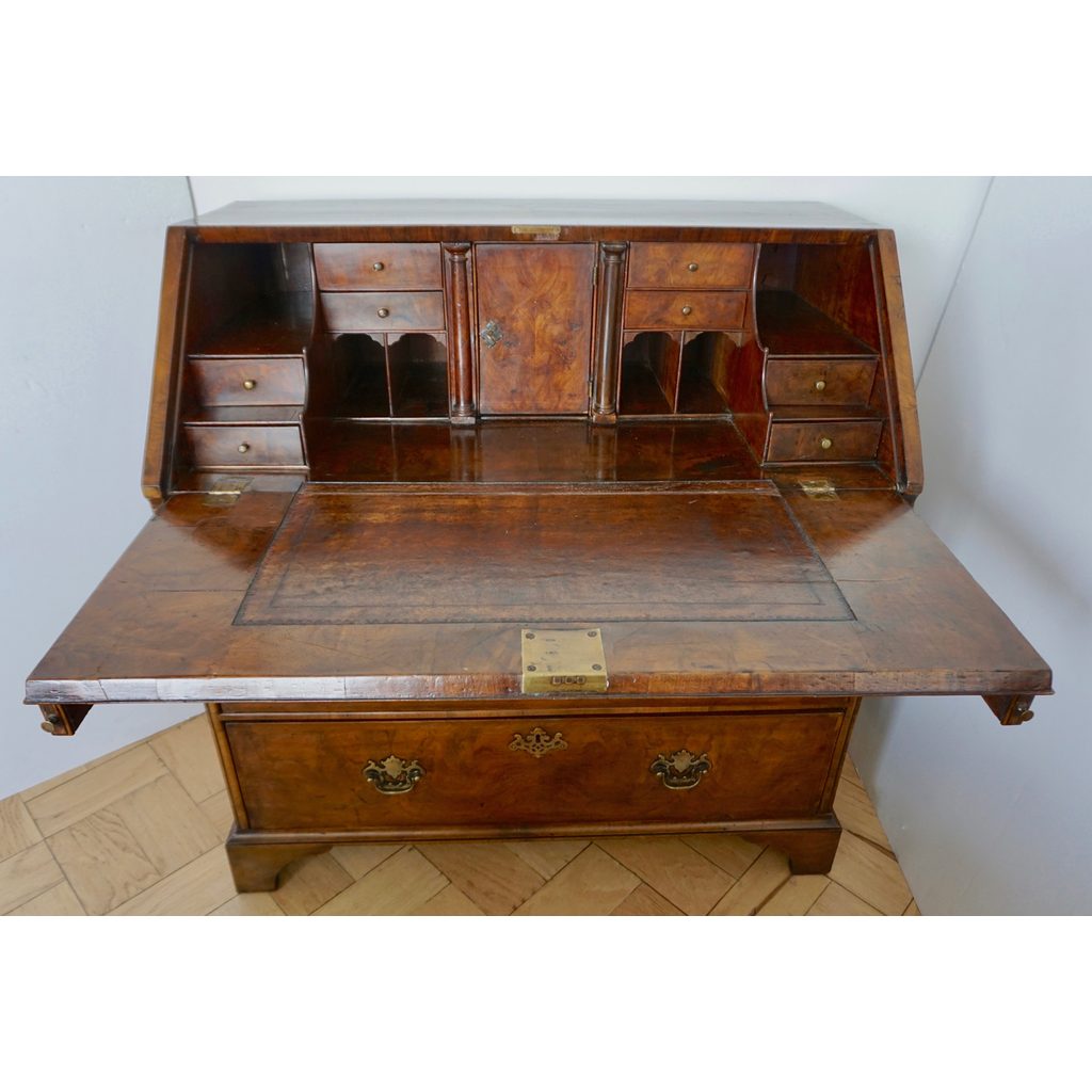 Early 18th Century English Walnut Veneered Stepped Interior Georgian Bureau Desk