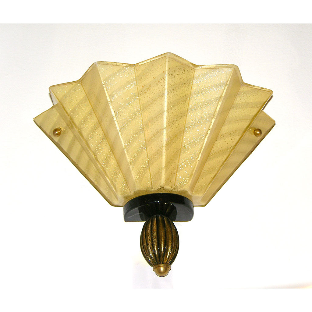 1950s Aureliano Toso Pair of Gold Fan-Shaped Murano Glass Sconces