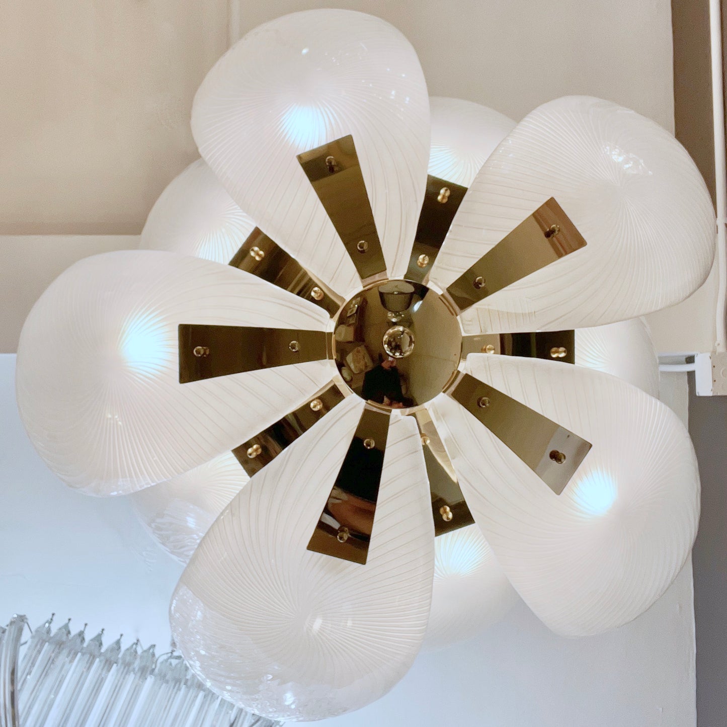 Bespoke Italian Art Nouveau Organic Design White Murano Glass Tulip Chandelier