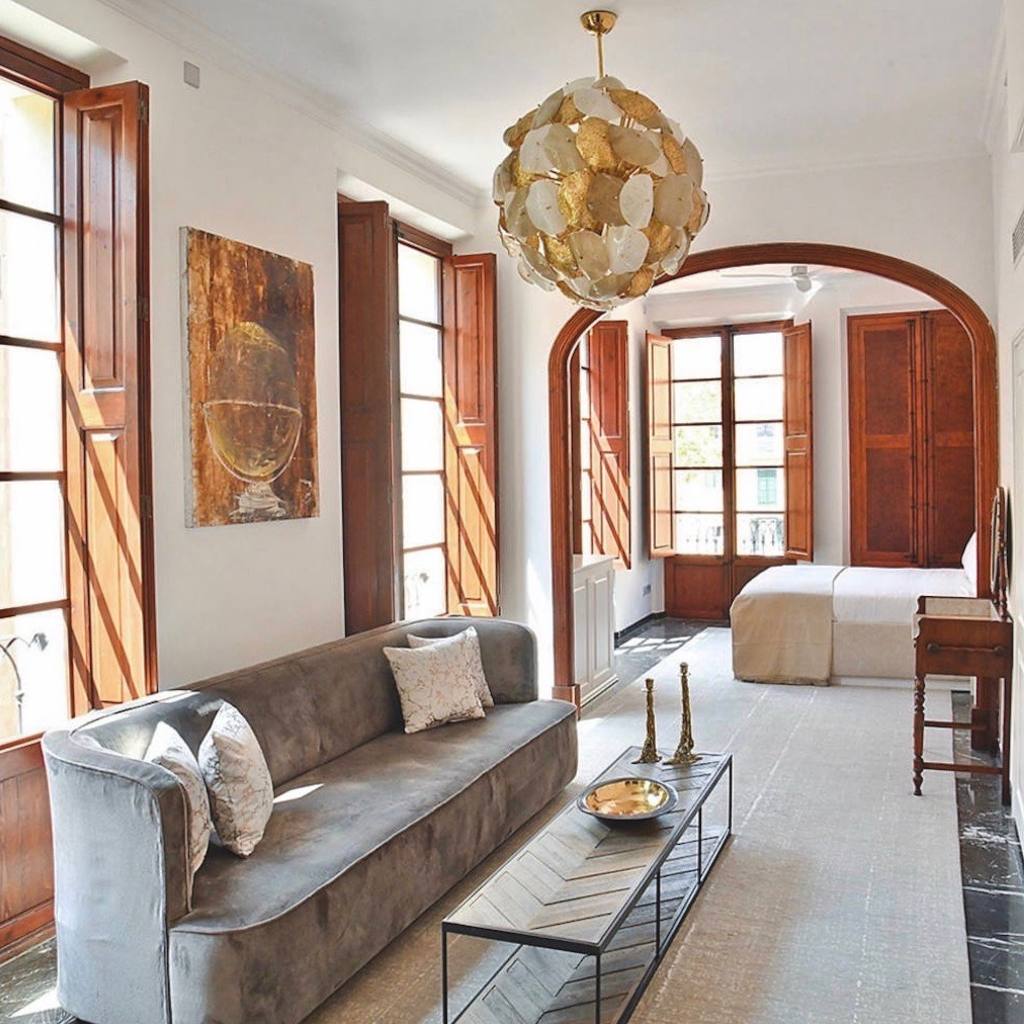 Modernist Italian Gold Silver White Scavo Murano Glass Round Leaf Chandelier