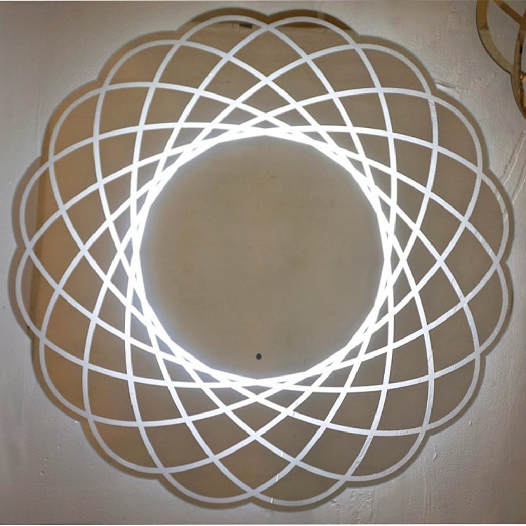 Contemporary Italian Organic Modern Lace Decor Scalloped Round Mirror with Light