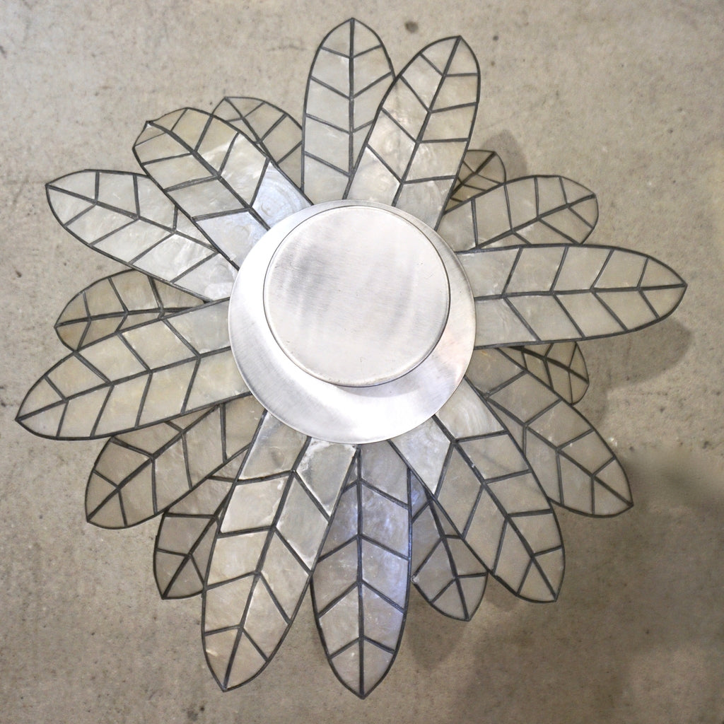 1975 Banci Italian Art Deco Pair of Mother of Pearl & Black Ebonized Palm Lamps