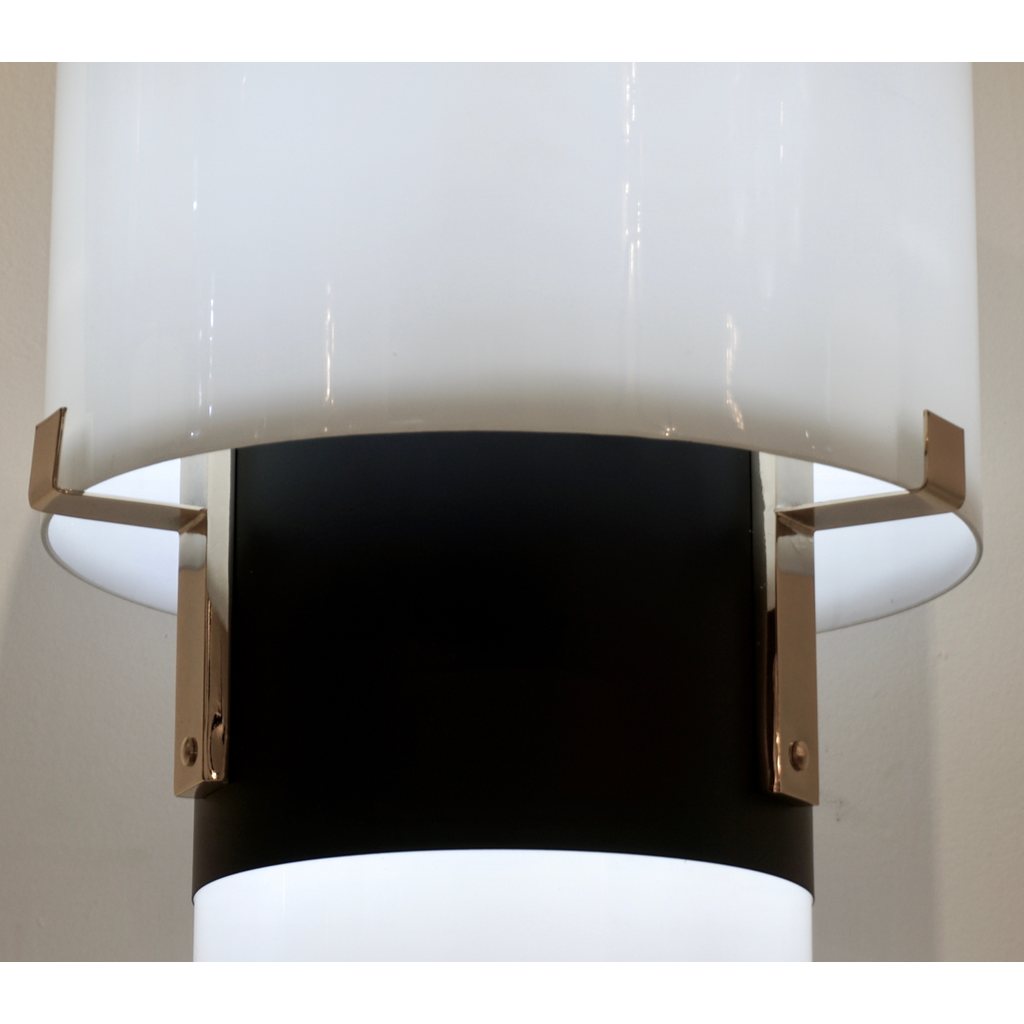 1970 Italian Minimalist Pair of Black White Glass Double-Lit Lucite Modern Table Lamps