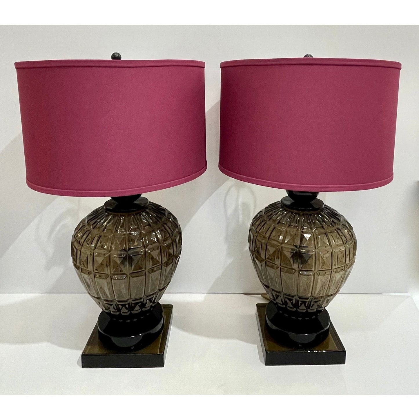 Vivarini 1970 Italian Vintage Pair of Black Smoked Murano Glass Plum Linen Lamps