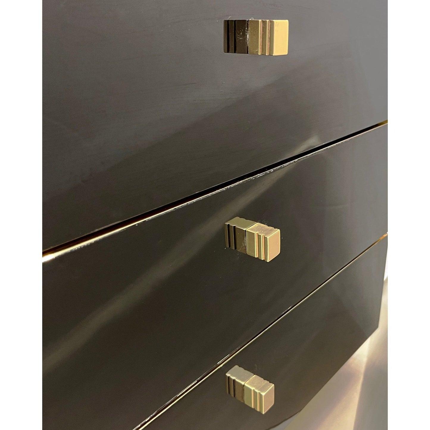 1970 Italian Vintage Brass Black Lacquer 3-Drawer Pair of NightStands/Sidetables