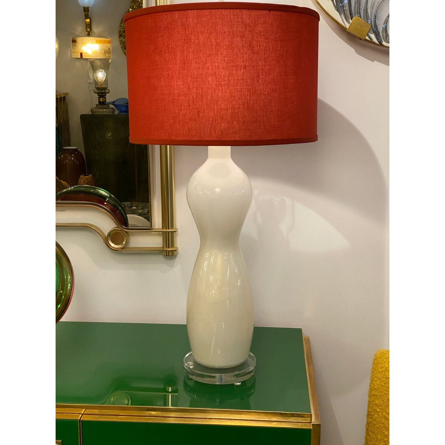 Italian Modern Pair of Cream Ivory Gold Silhouette Lamps with Terracotta shades