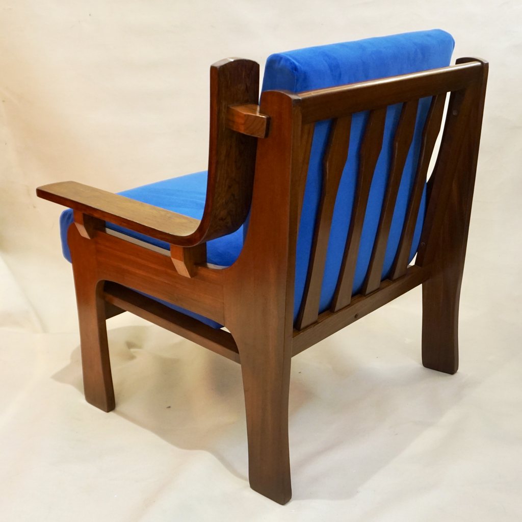 1960s Italian Pair Vintage Cobalt Blue Velvet Veneer Rosewood Modern Armchairs