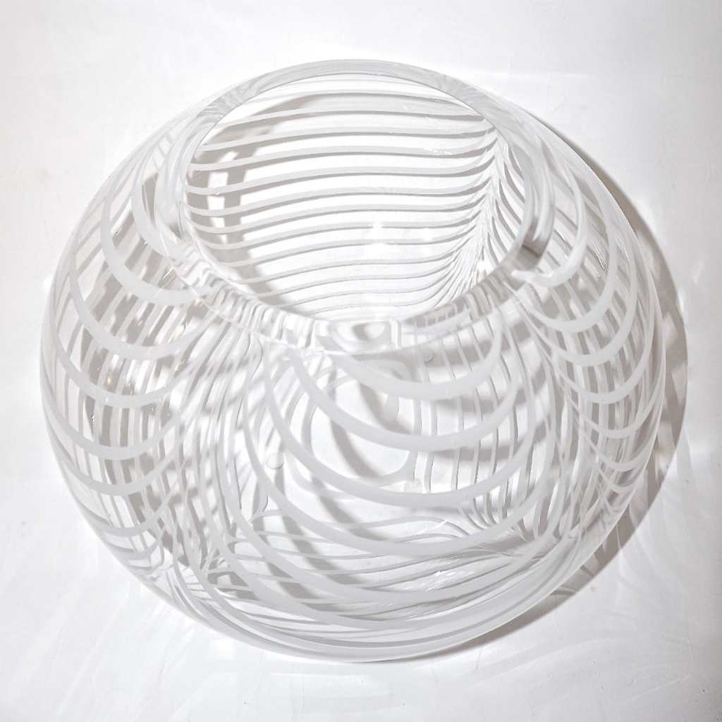 Formia 1970s Modern Italian Crystal Murano Glass Bowl with White Filigrana - Cosulich Interiors & Antiques