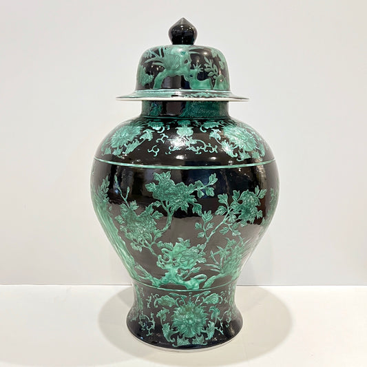 Mid-20th Century Chinese Export Black Green Tall Baluster Ginger Jar with Cover