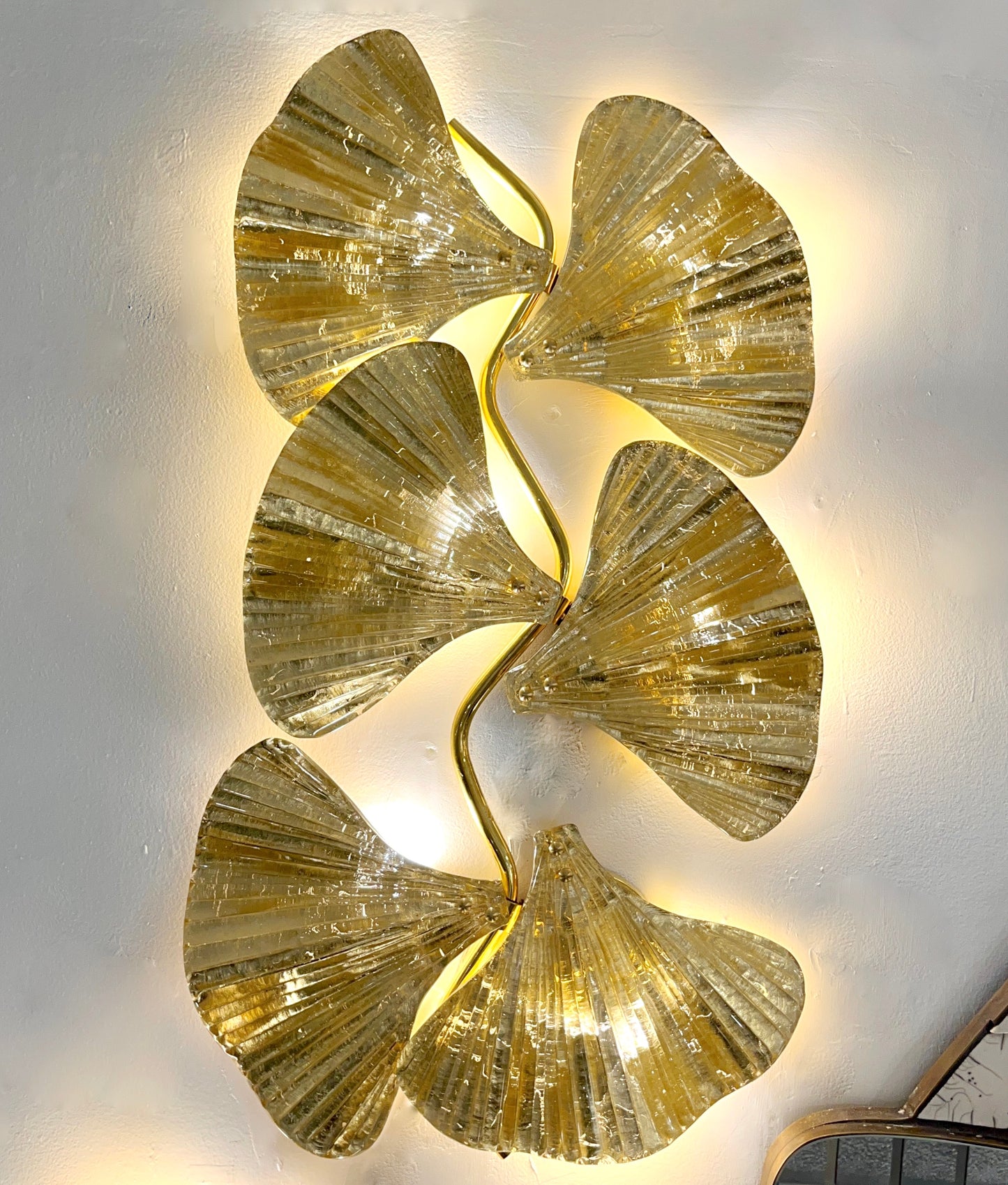 Modern Pair of Italian Gold Leaf & Crystal Murano Glass 6-Leaf Branch Sconces