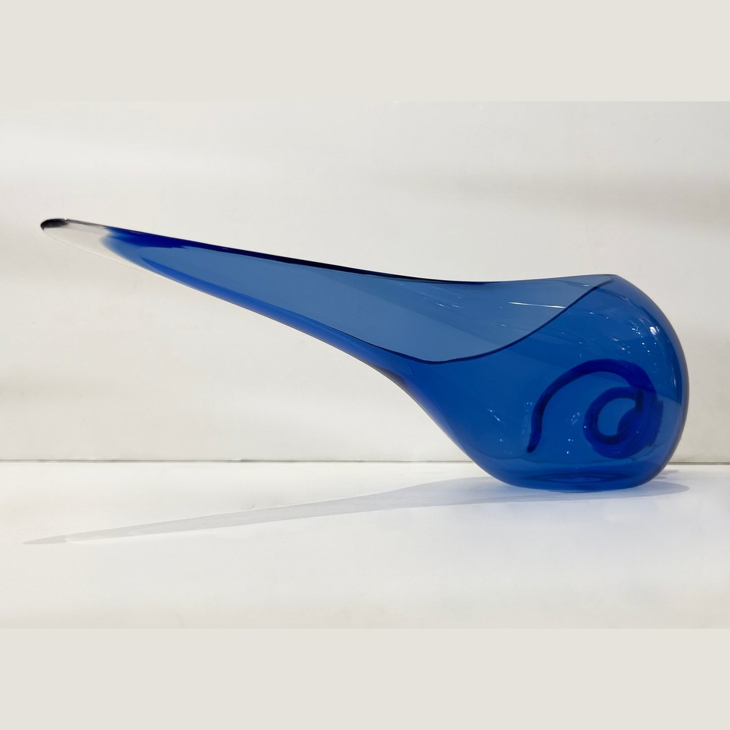 1980 Romano Donà Italian Modern Cobalt Blue Murano Art Glass Spire Shell Bowl