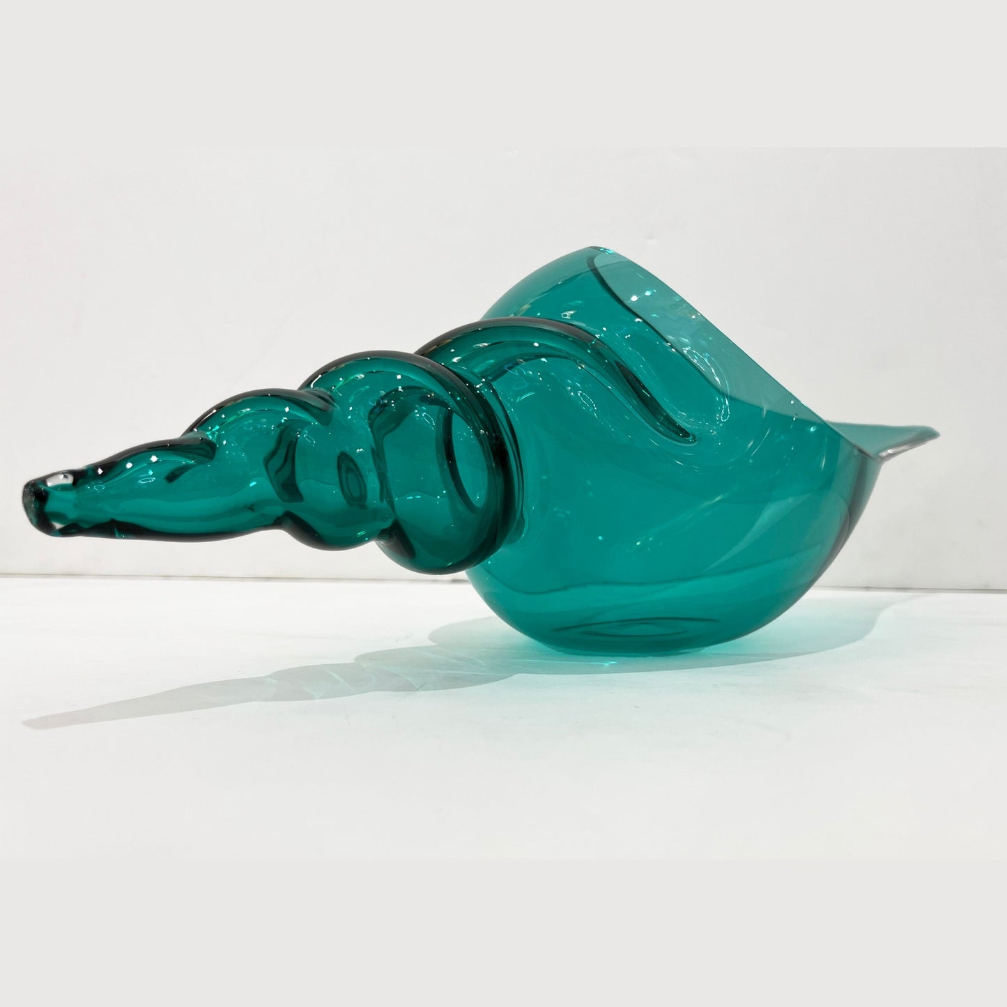 1980 Romano Donà Italian Modern Aqua Turquoise Murano Art Glass Spire Shell Bowl