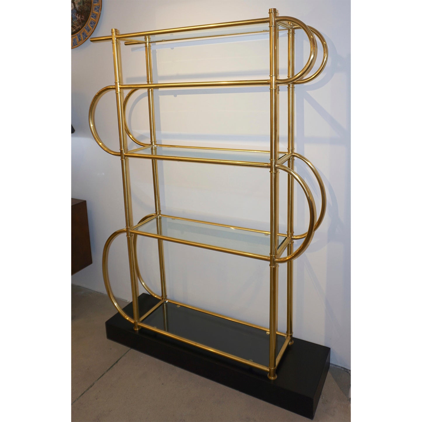 Italian Modern Gold Brass Tubular Shelving Unit Étagère on Black Lacquered Base