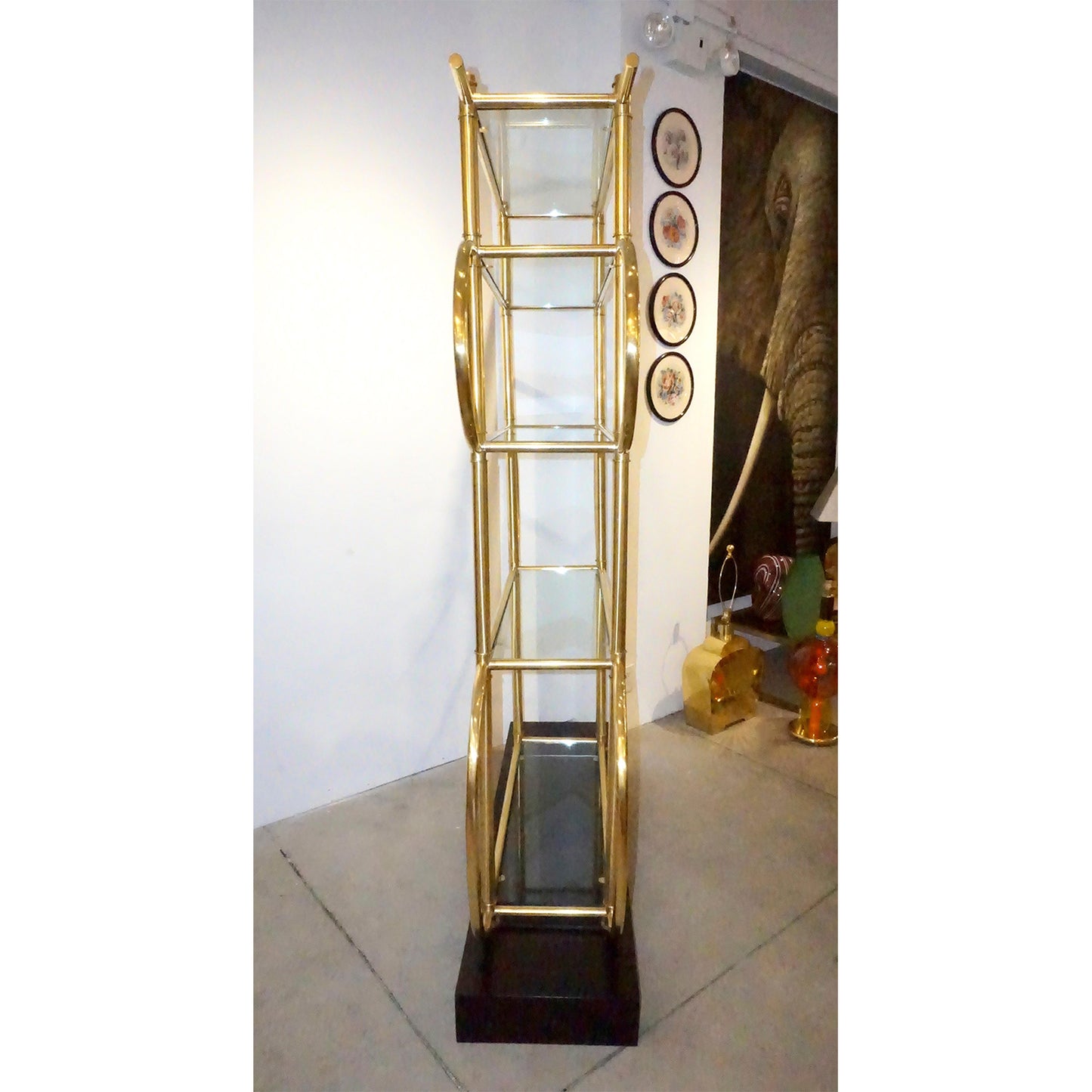 Italian Modern Gold Brass Tubular Shelving Unit Étagère on Black Lacquered Base