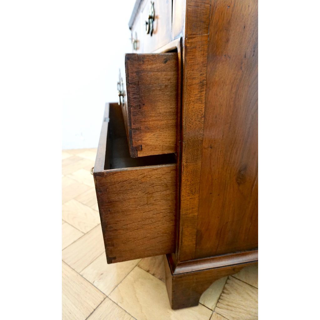 Early 18th Century English Walnut Veneered Stepped Interior Georgian Bureau Desk