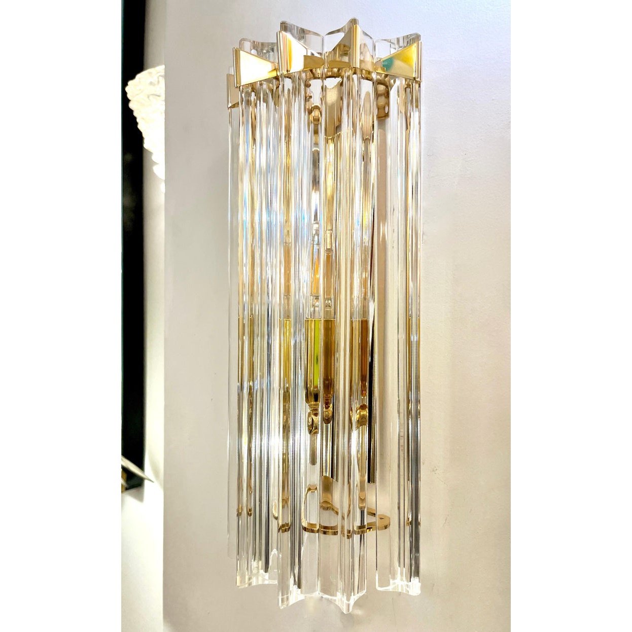 Italian Contemporary Pair of Minimalist Brass Crystal Clear Murano Glass Sconces