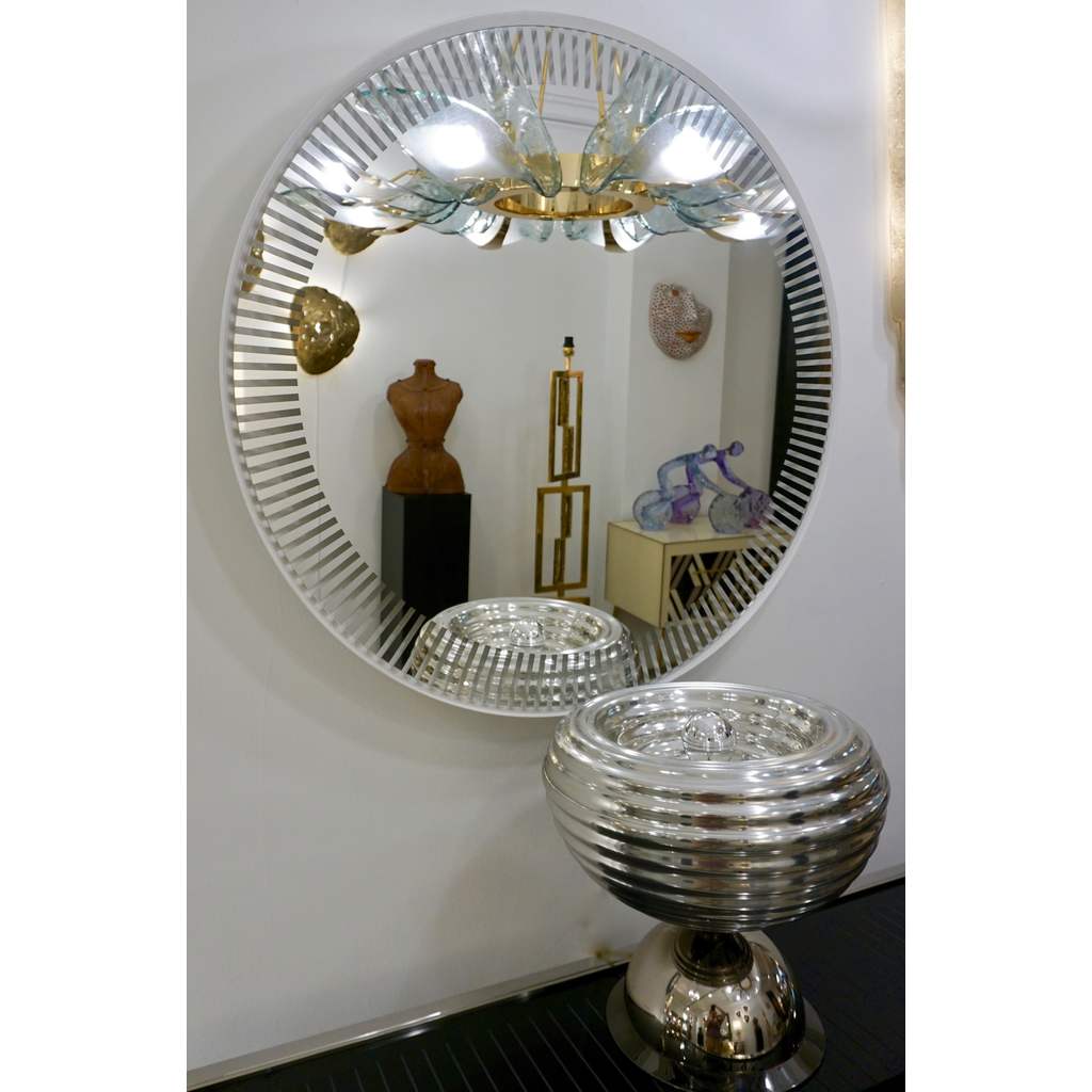Contemporary Italian Organic Modern Round Lit Wall Mirror with White Sunburst Decor