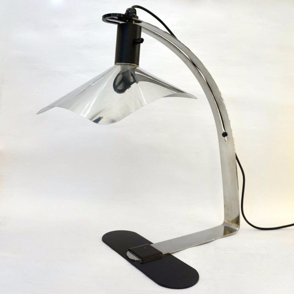 Grignani for Luci, 1970s, Italian Vintage Adjustable Black and Nickel Desk Lamp - Cosulich Interiors & Antiques
